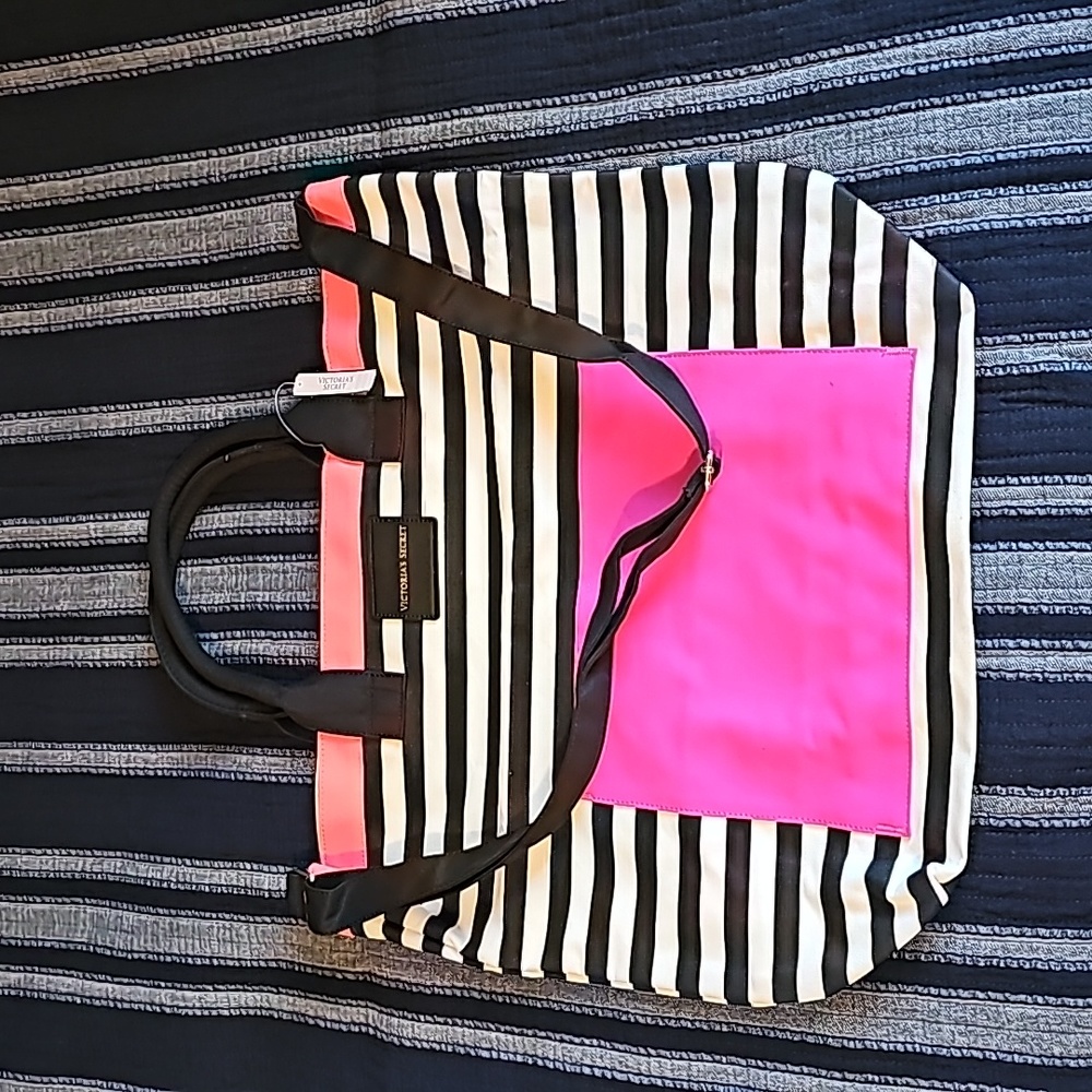 NWT Victoria's Secret Beach bag.